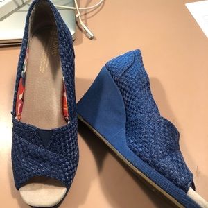 Toms wedges